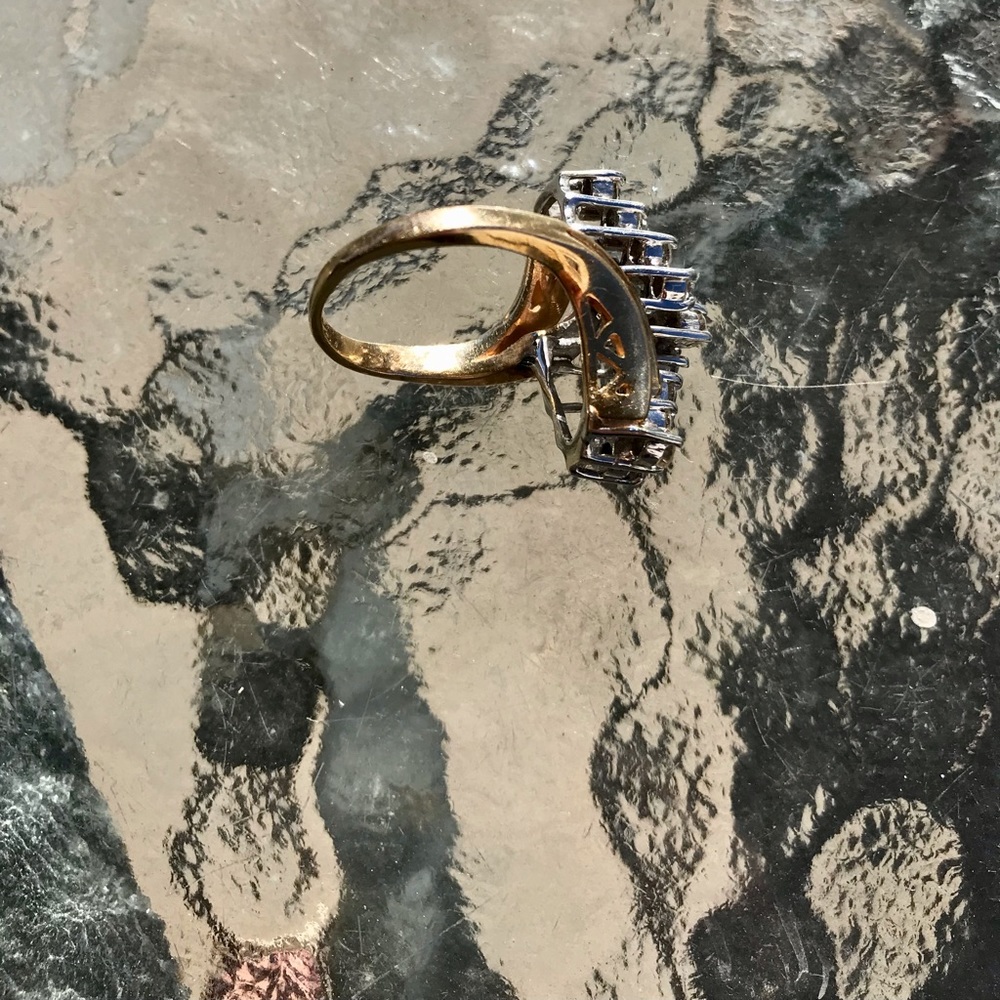 2.16 Carat Diamond 14 Karat Yellow Gold Ring - Picture 4 of 9